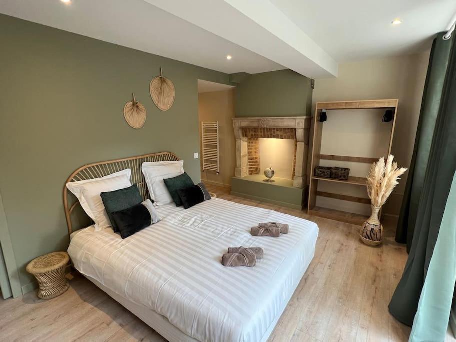 Suite Cosy Au Coeur De Vinzelles Proche Macon Tout Equipe Avec Salon D'Exterieur Eksteriør billede