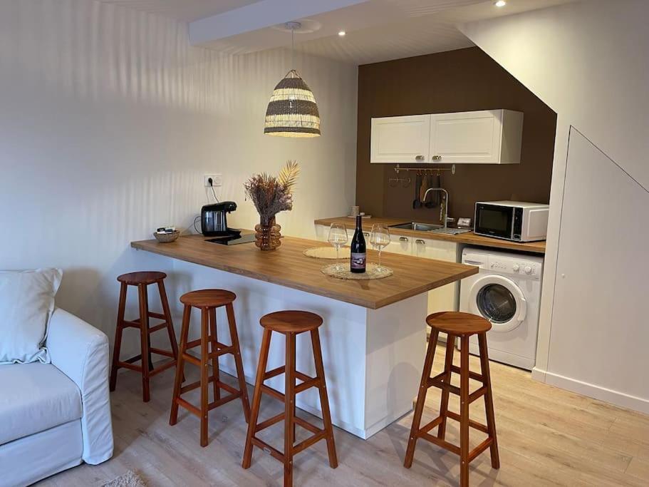 Suite Cosy Au Coeur De Vinzelles Proche Macon Tout Equipe Avec Salon D'Exterieur Eksteriør billede